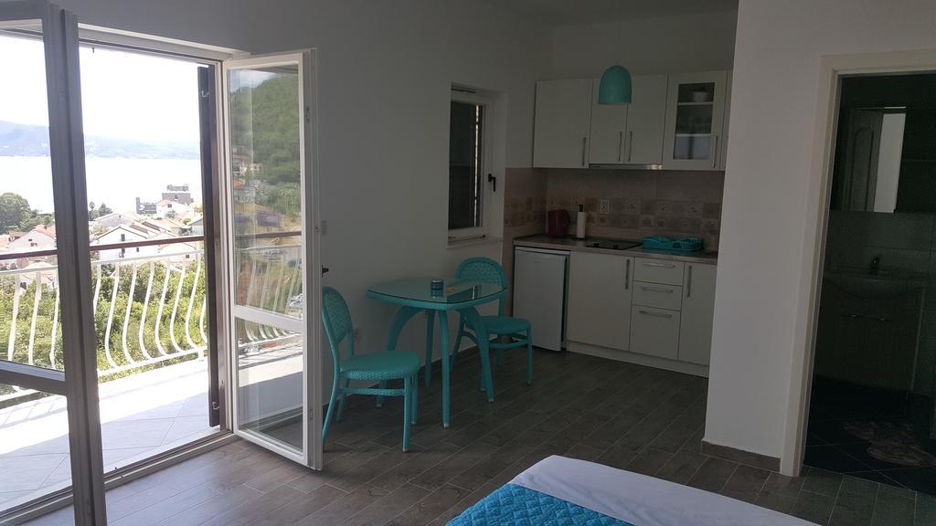 Apartments La Dolce Vita Herceg Novi Exterior foto