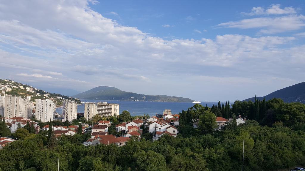 Apartments La Dolce Vita Herceg Novi Exterior foto