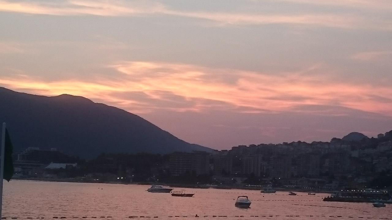 Apartments La Dolce Vita Herceg Novi Exterior foto
