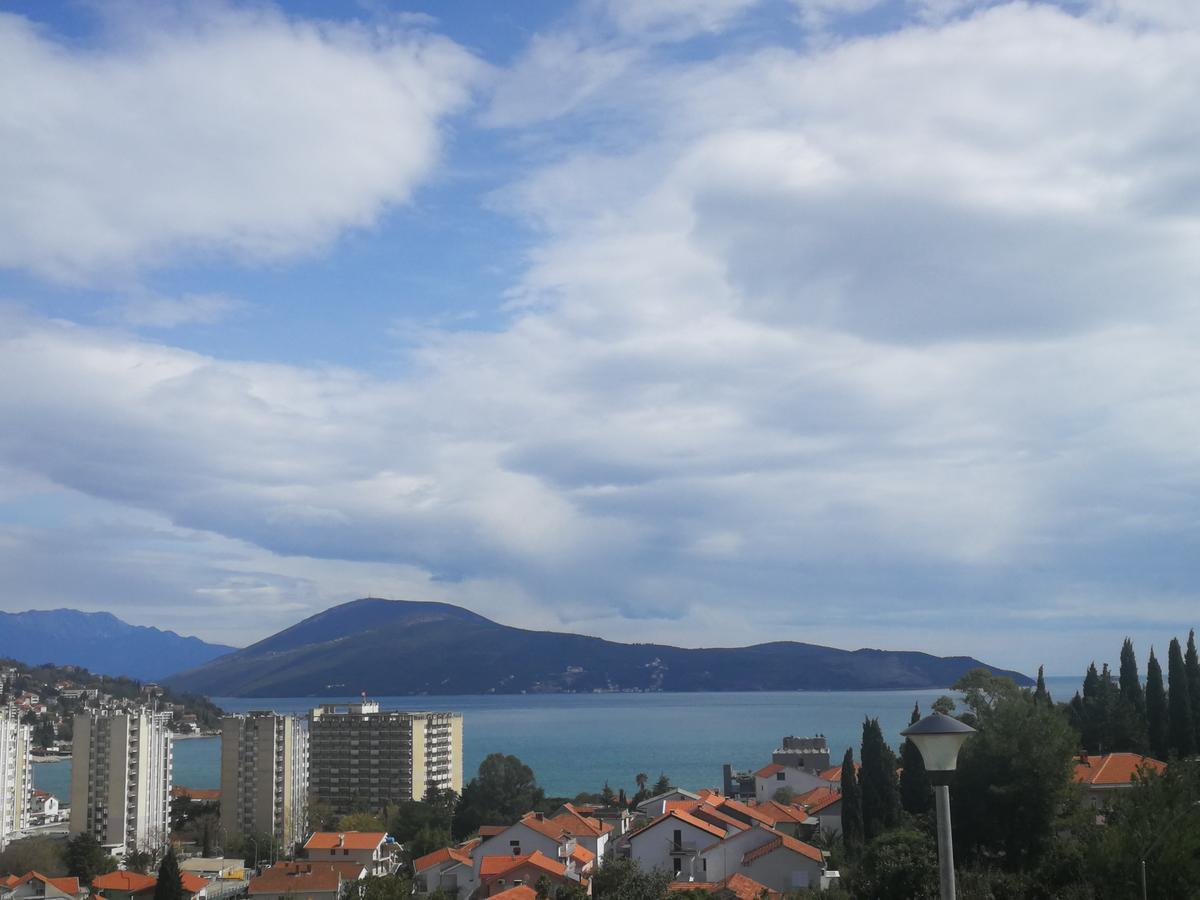 Apartments La Dolce Vita Herceg Novi Exterior foto